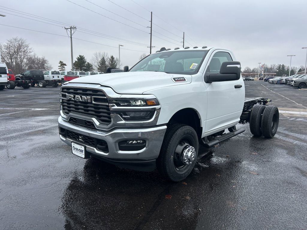 New 2026 RAM 3500 Tradesman AWD/4WD image 3