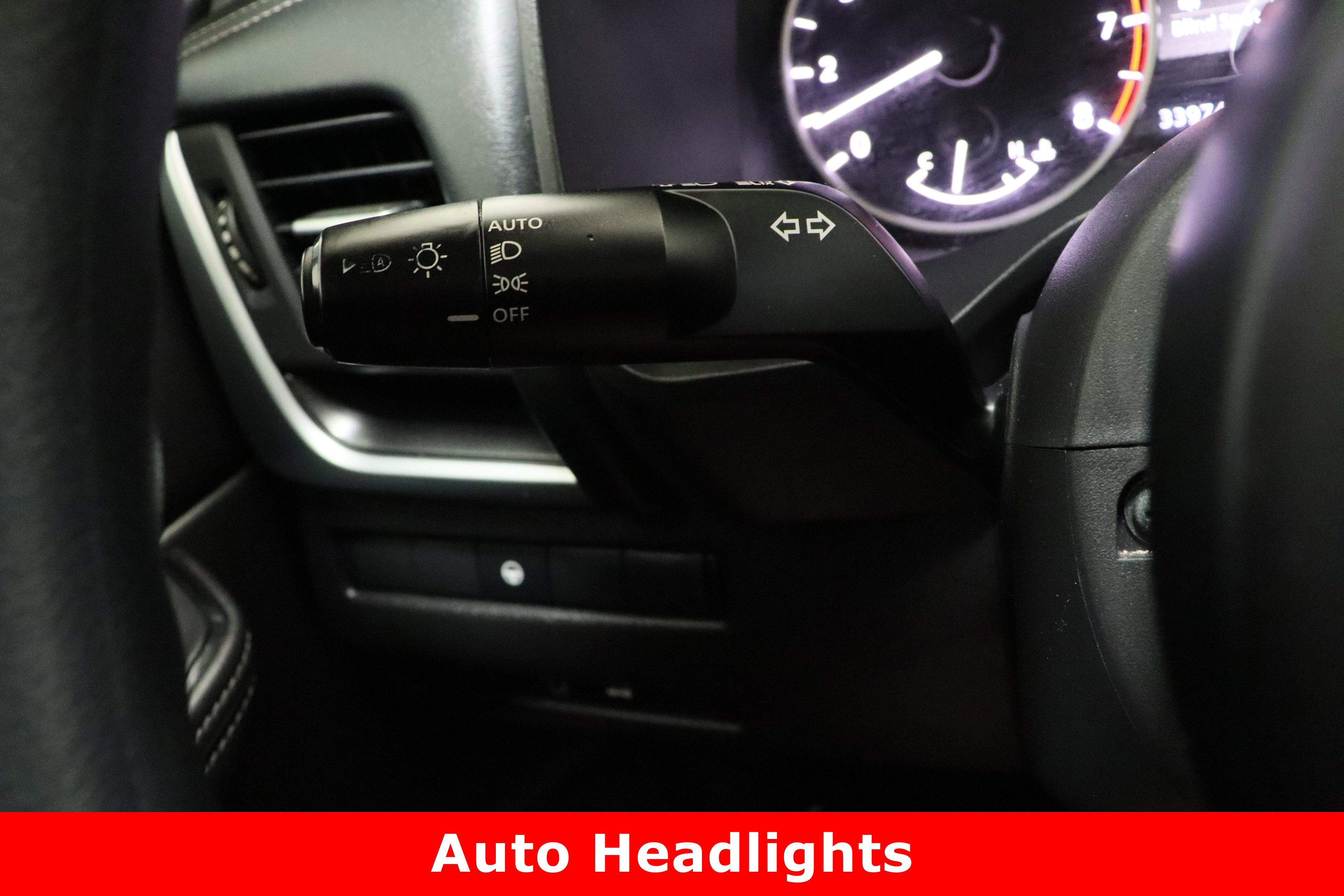 Used 2024 Nissan Rogue SV image 25