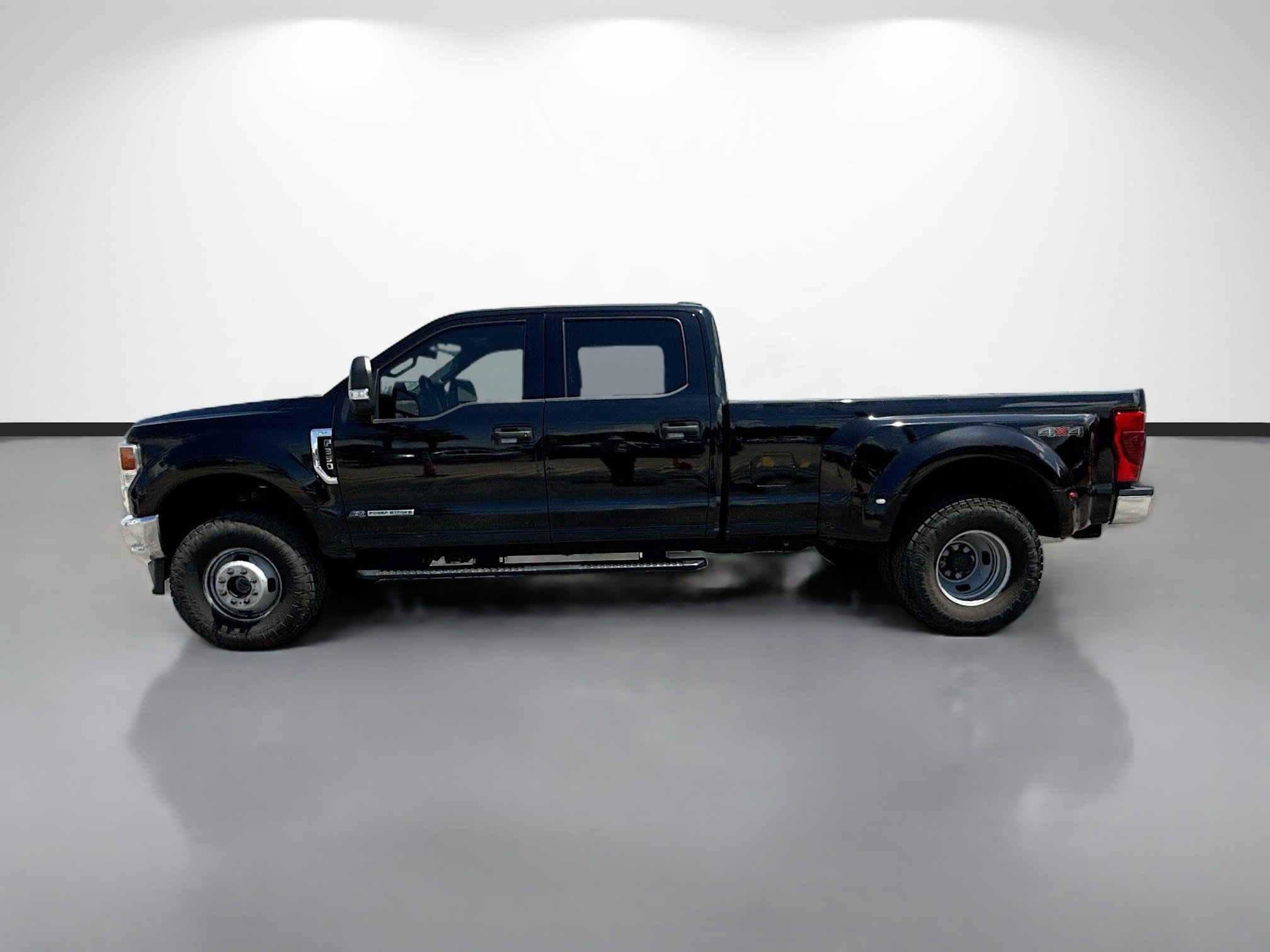 Used 2022 Ford F350 XLT AWD/4WD image 6