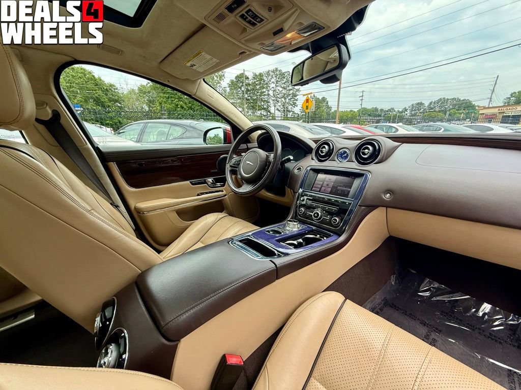 Used 2013 Jaguar XJ L Portfolio AWD/4WD image 30