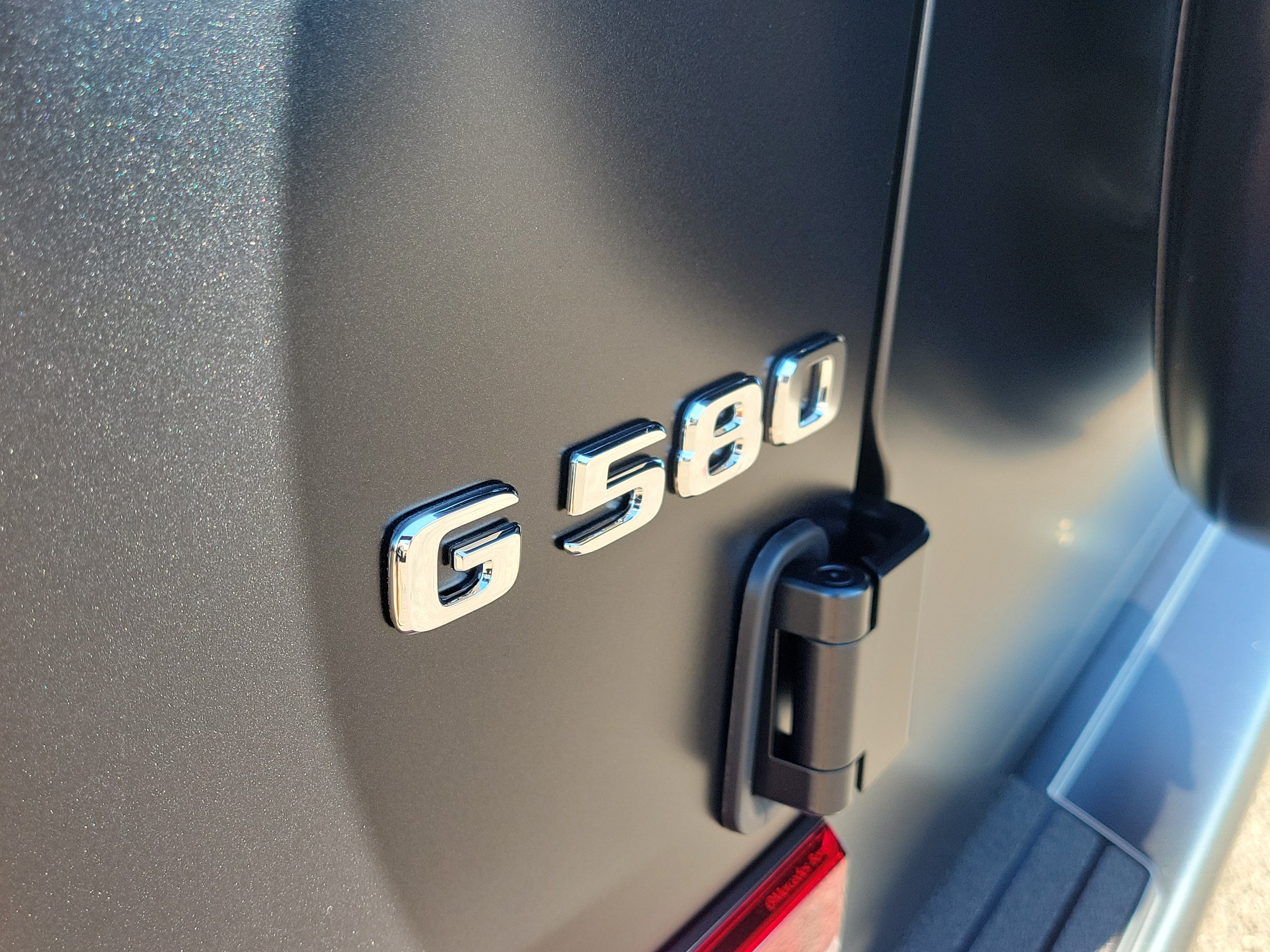New 2027 Mercedes-Benz G 580 e image 33
