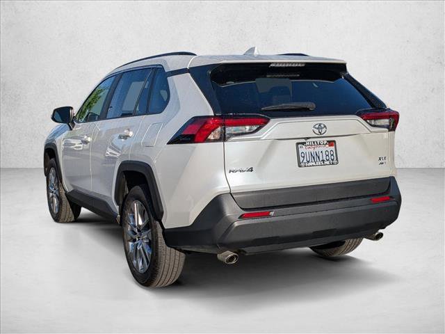 Used 2025 Toyota RAV4 XLE Premium image 8