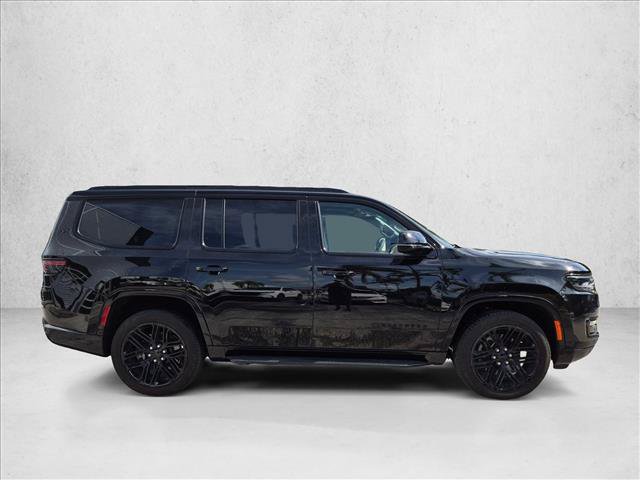 Used 2025 Jeep Wagoneer Series II w/ Premium Group I AWD/4WD image 4