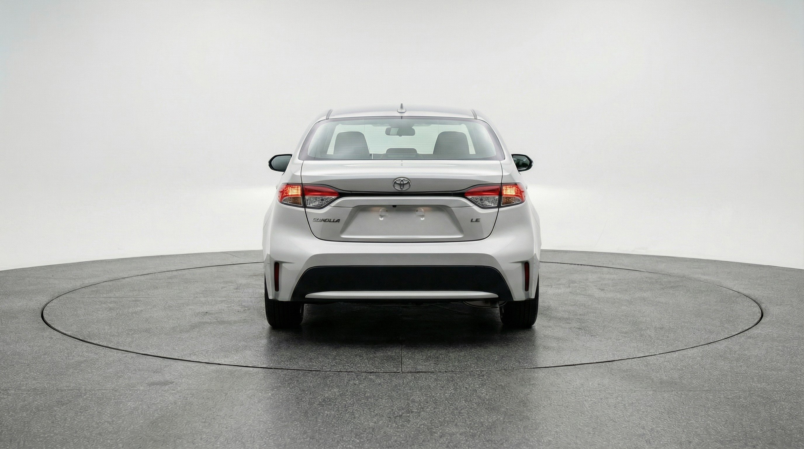 Used 2025 Toyota Corolla LE image 7