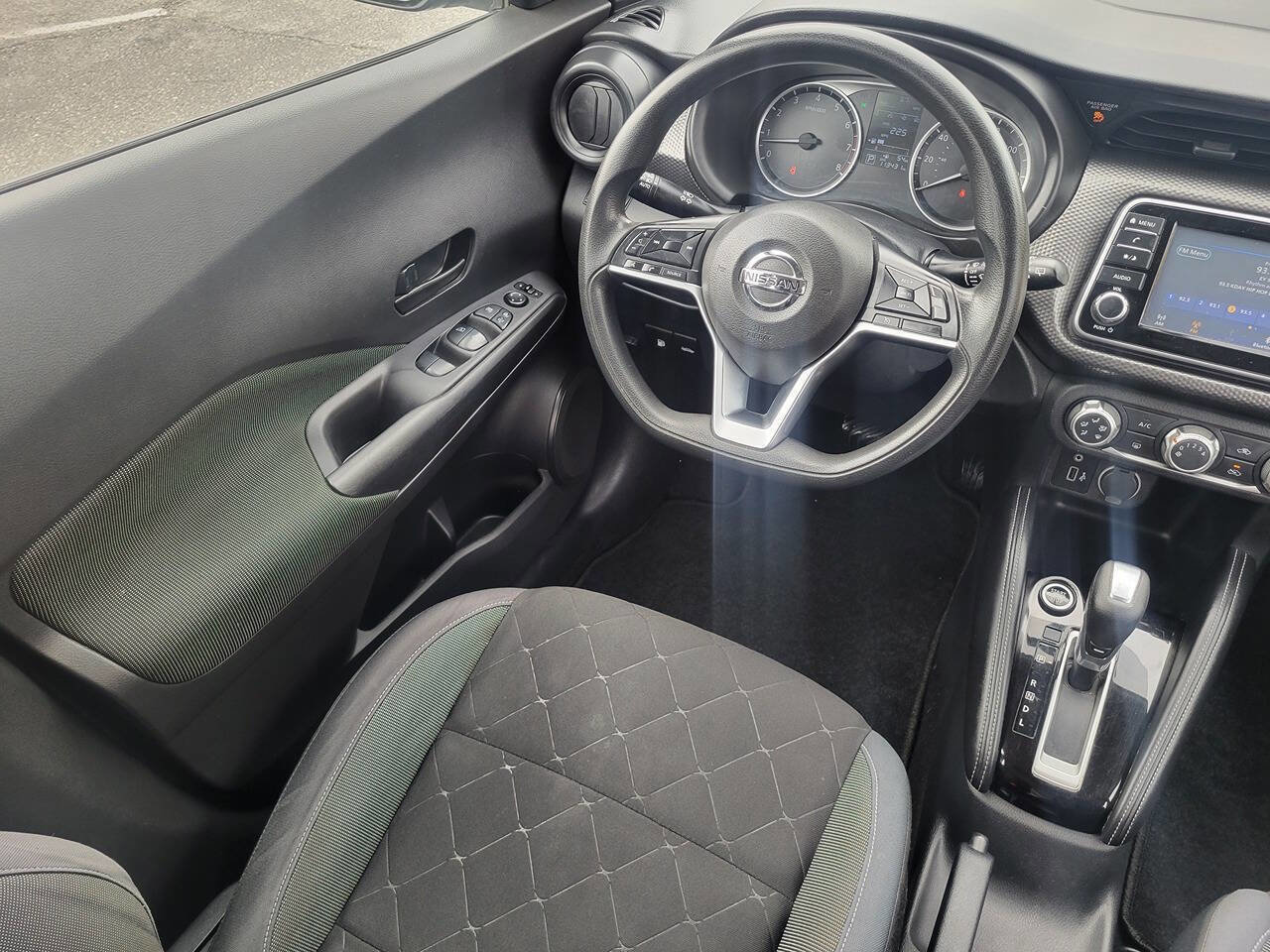 Used 2019 Nissan Kicks S FWD image 23
