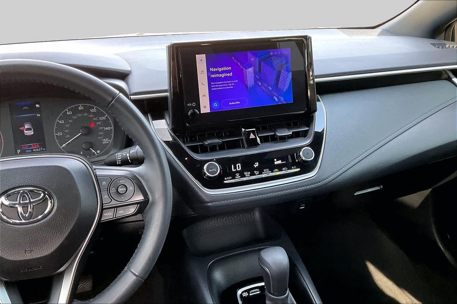 Used 2023 Toyota Corolla SE FWD image 7