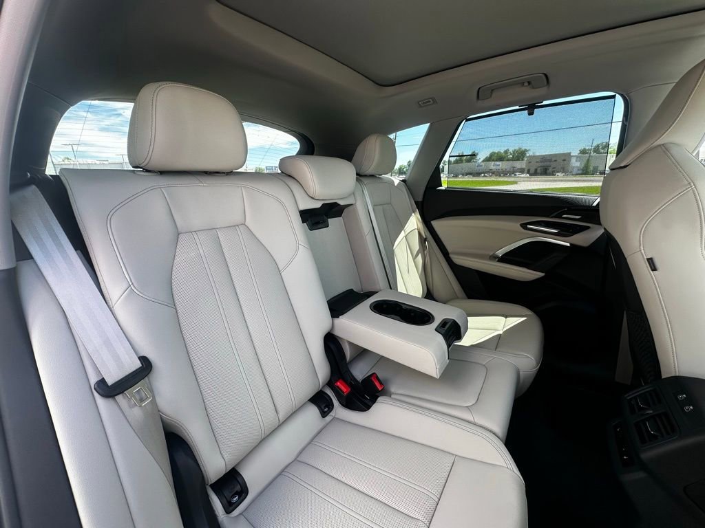 New 2025 Audi Q5 Prestige image 29
