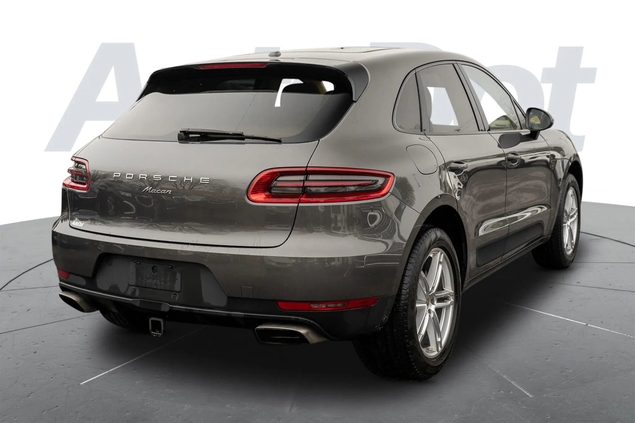 Used 2017 Porsche Macan Sport Edition image 3