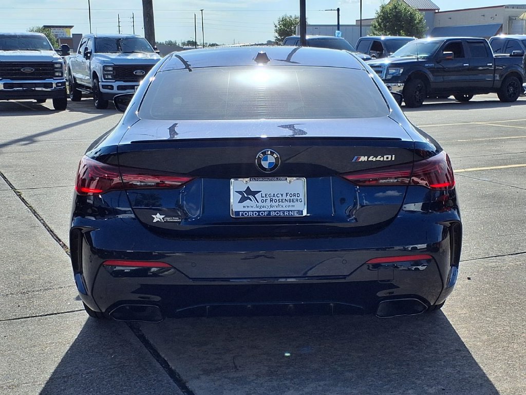 Used 2026 BMW M440i Coupe w/ Premium Package RWD image 5