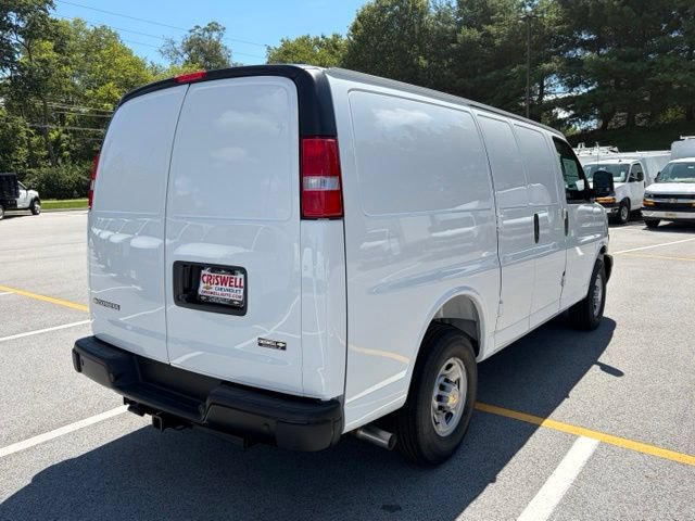 New 2026 Chevrolet Express 3500 w/ Driver Convenience Package RWD image 10
