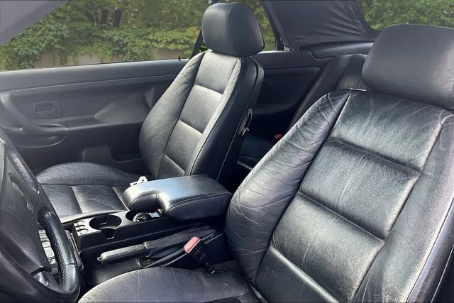 Used 1995 BMW 325i Convertible RWD image 18