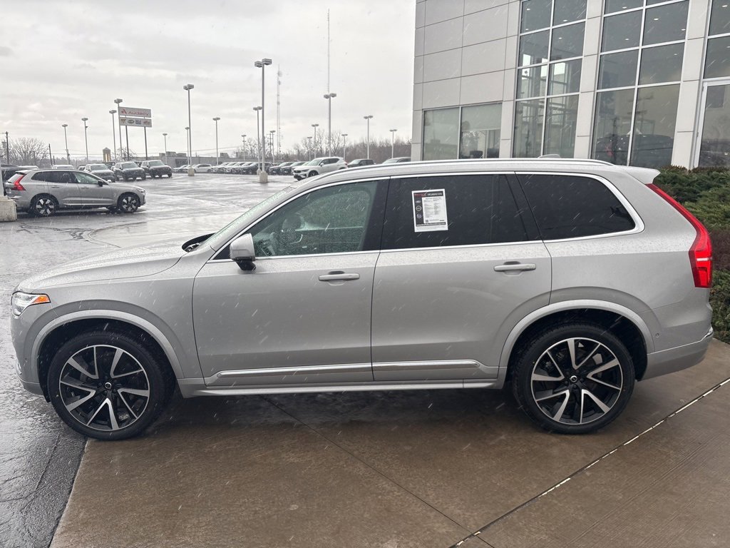 Certified 2023 Volvo XC90 B5 Plus image 9
