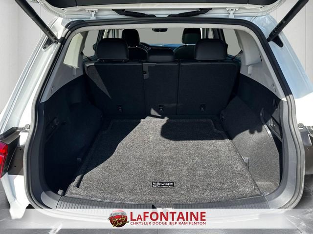 Used 2022 Volkswagen Tiguan SE image 27