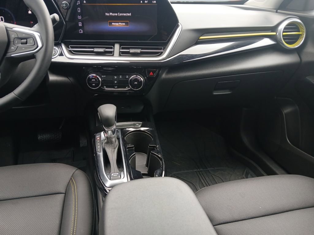 Used 2025 Chevrolet Trax ACTIV w/ Driver Confidence Package image 11