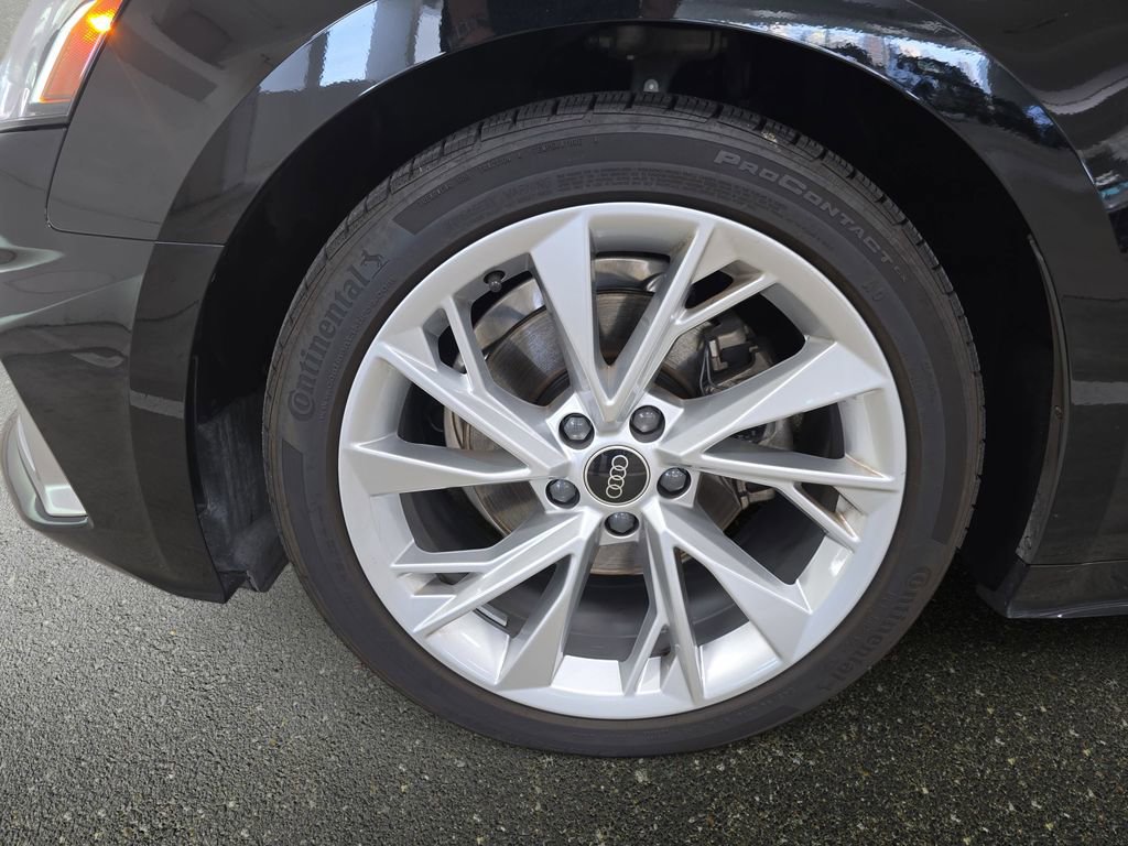 Used 2024 Audi A5 2.0T Premium w/ Convenience Package image 32