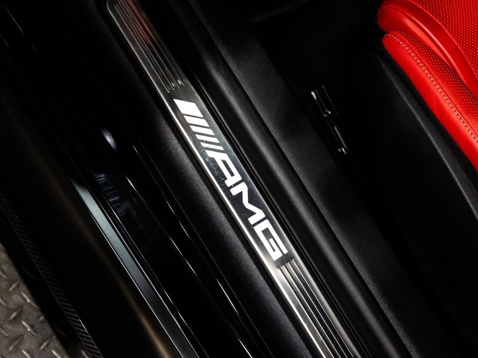 Used 2025 Mercedes-Benz AMG GT 63 image 35