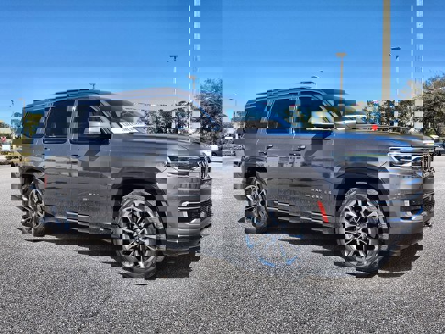 Used 2022 Jeep Wagoneer Series III w/ Premium Group I image 3