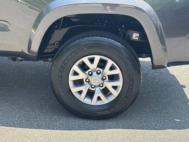 Used 2018 Toyota Tacoma SR5 RWD image 23