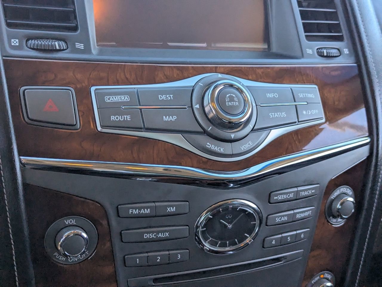 Used 2016 INFINITI QX80 2WD w/ Deluxe Technology Package image 25