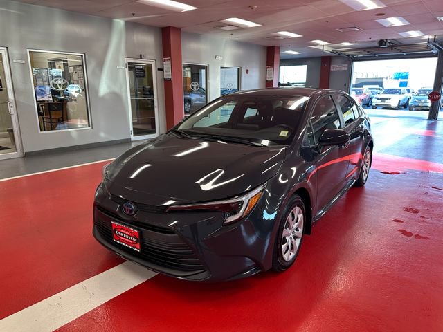 Certified 2025 Toyota Corolla LE FWD image 7