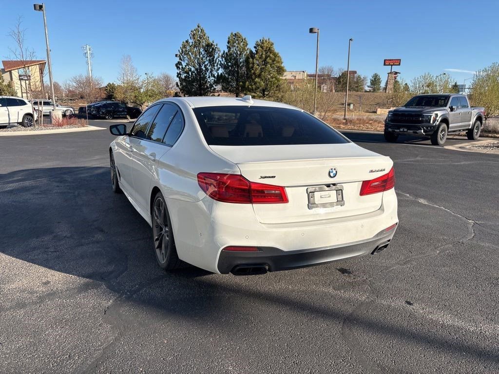 Used 2020 BMW M550i xDrive image 3