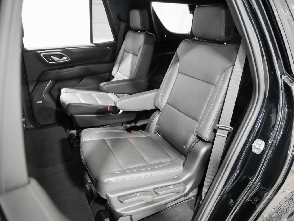 Used 2022 Chevrolet Tahoe Z71 w/ Z71 Off-Road Package AWD/4WD image 27