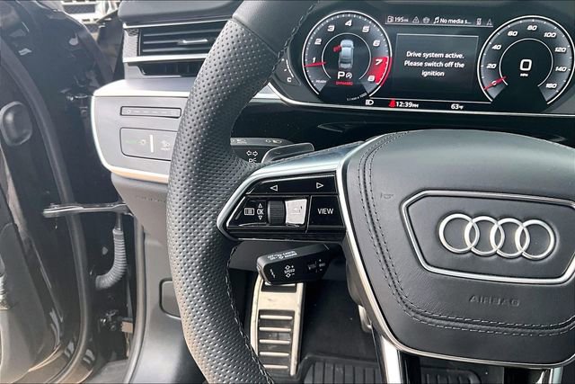 Used 2024 Audi S8 w/ S8 Comfort Plus Package AWD/4WD image 20
