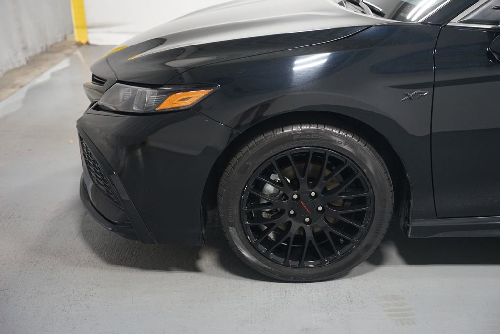 Used 2024 Toyota Camry SE image 5