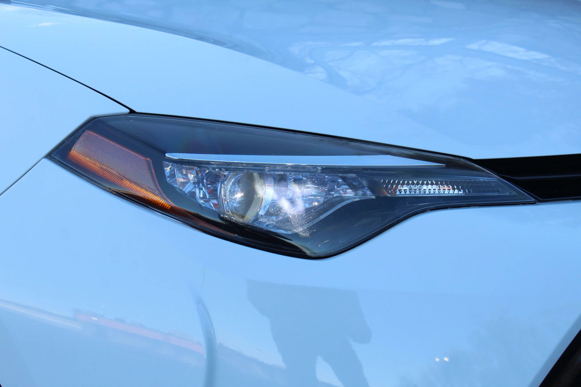 Used 2018 Toyota Corolla LE FWD image 36