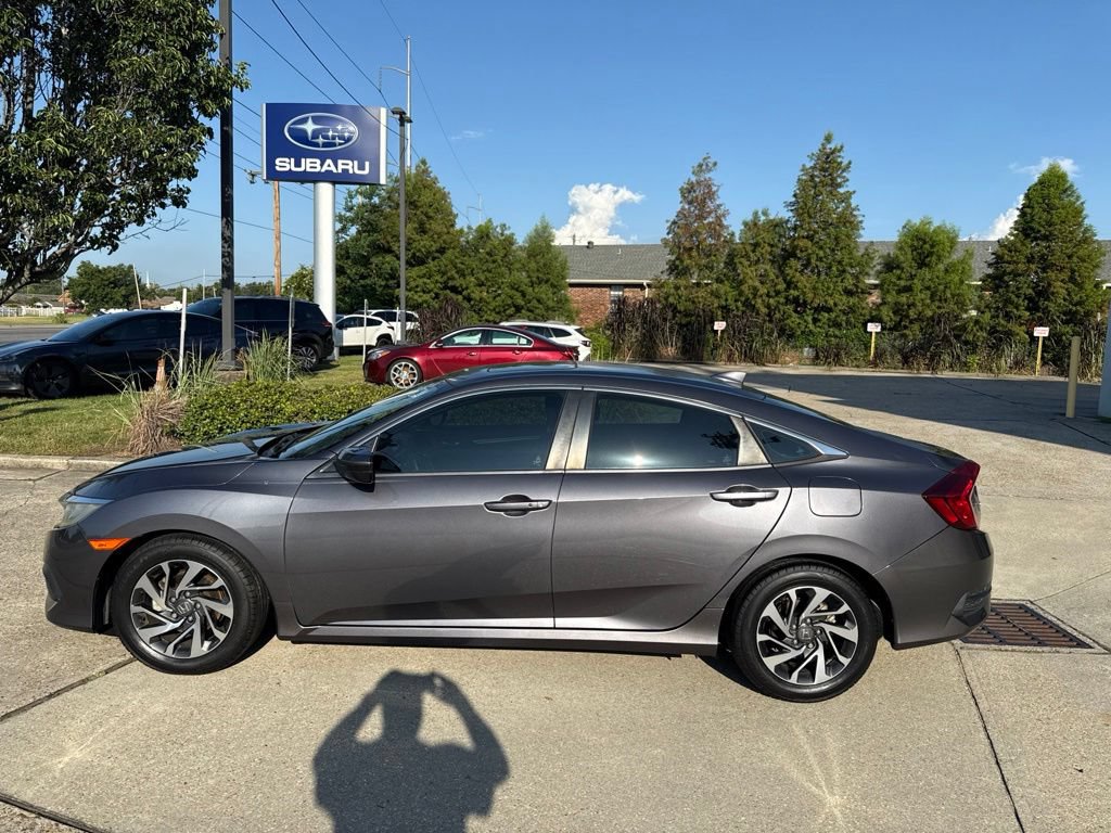 Used 2018 Honda Civic EX image 4