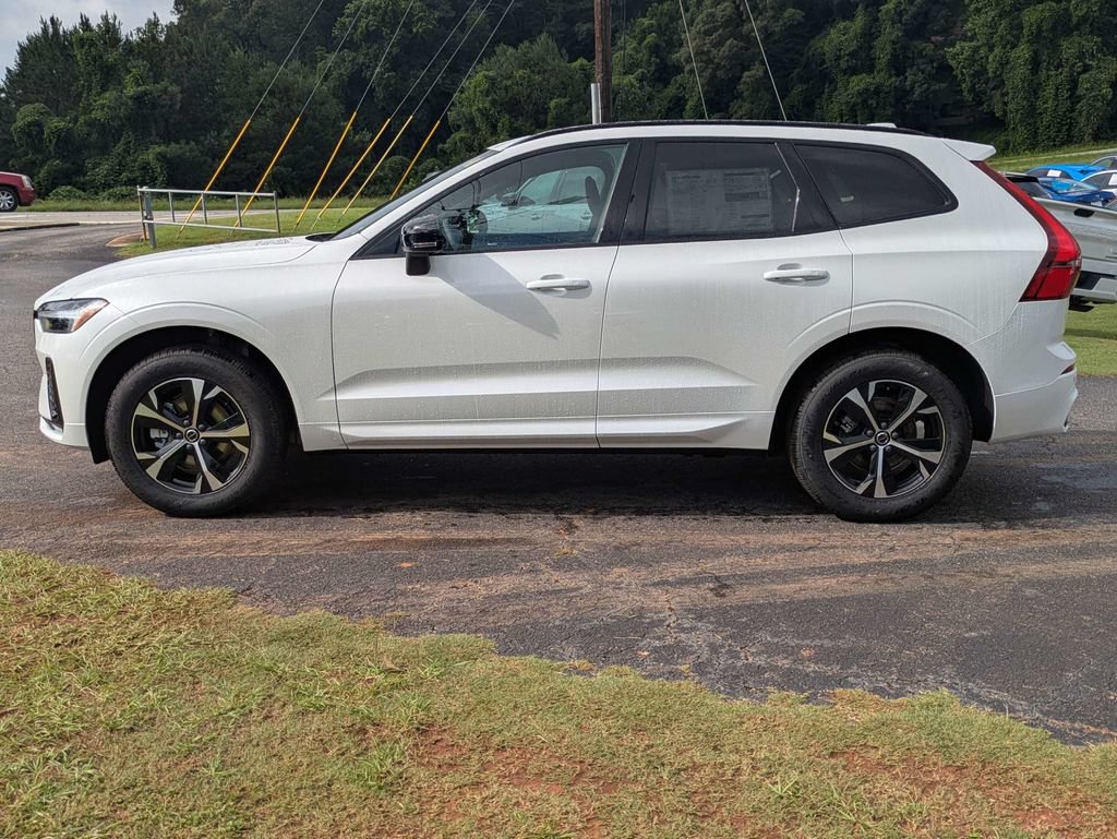New 2026 Volvo XC60 B5 Core AWD/4WD image 3