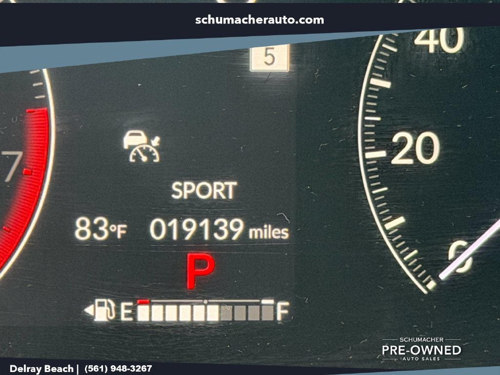 Used 2025 Honda Pilot Sport image 21