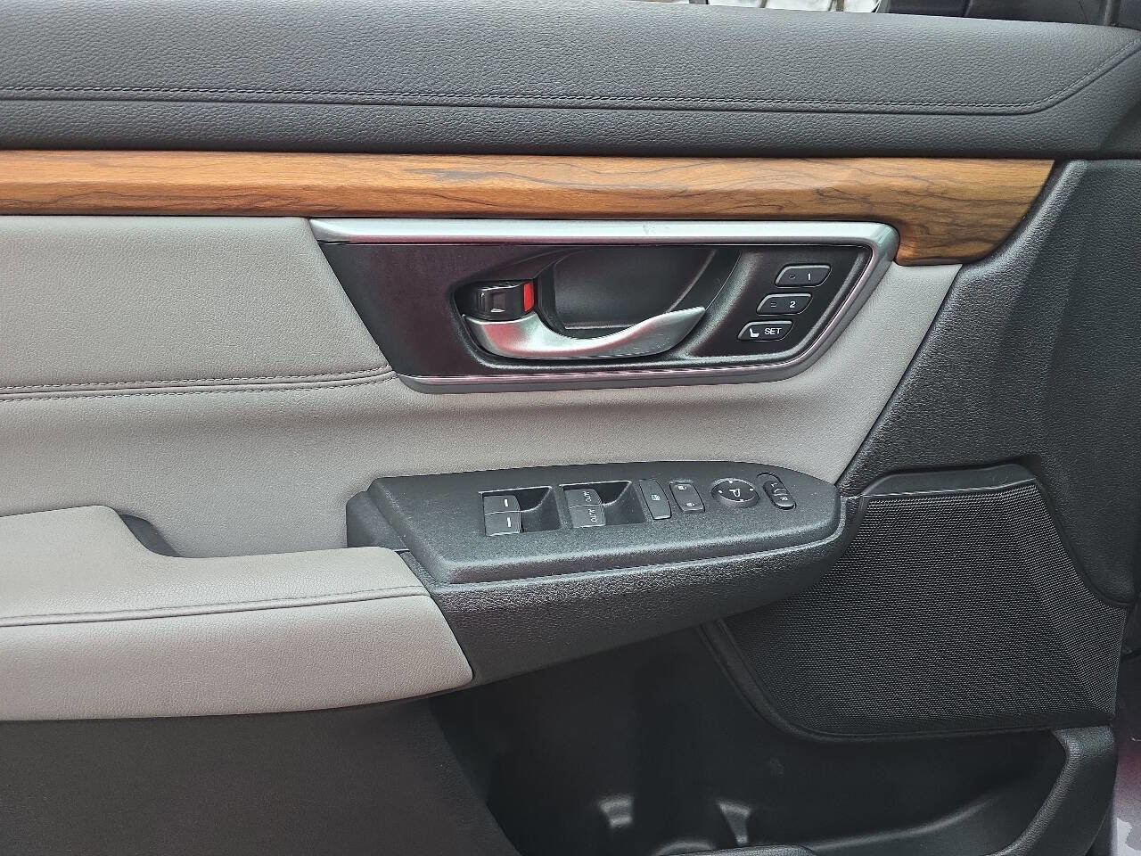 Used 2018 Honda CR-V EX-L image 19