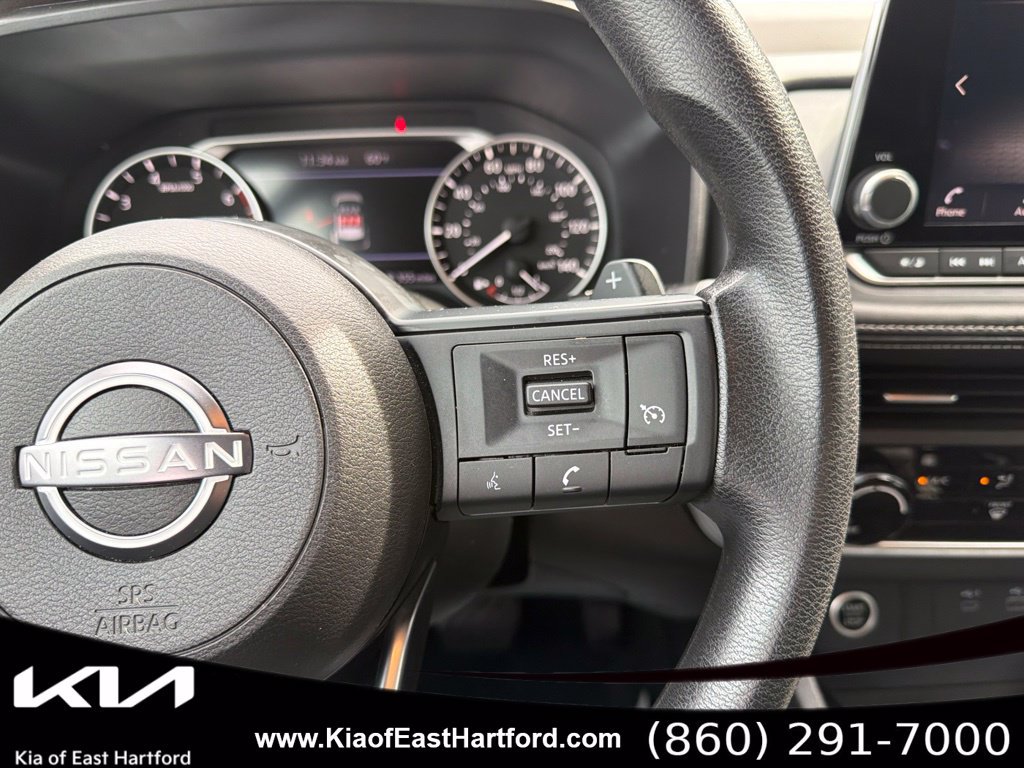 Used 2023 Nissan Rogue S AWD/4WD image 26