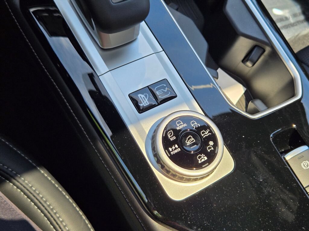 New 2026 Mitsubishi Outlander 4WD Plug-In Hybrid image 29
