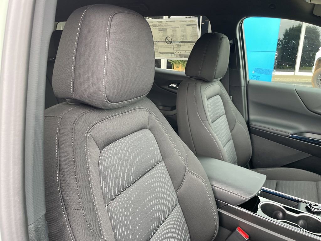 New 2026 Chevrolet Equinox LT w/ Safety and Technology Package image 44