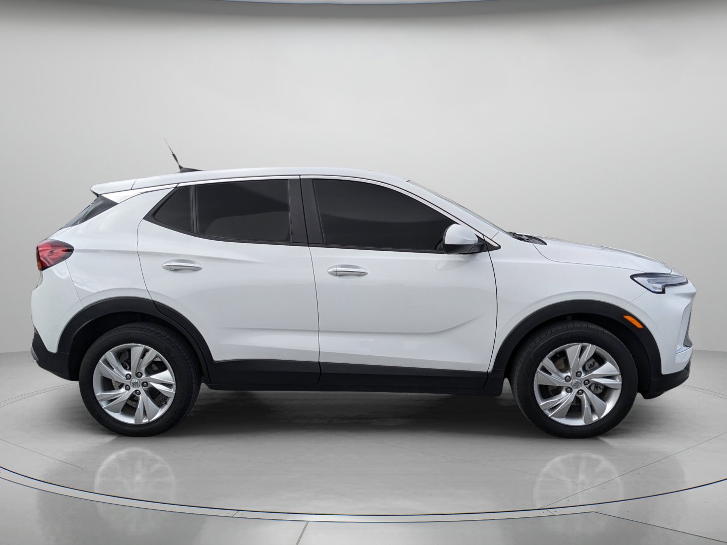 Used 2025 Buick Encore GX Preferred FWD image 9