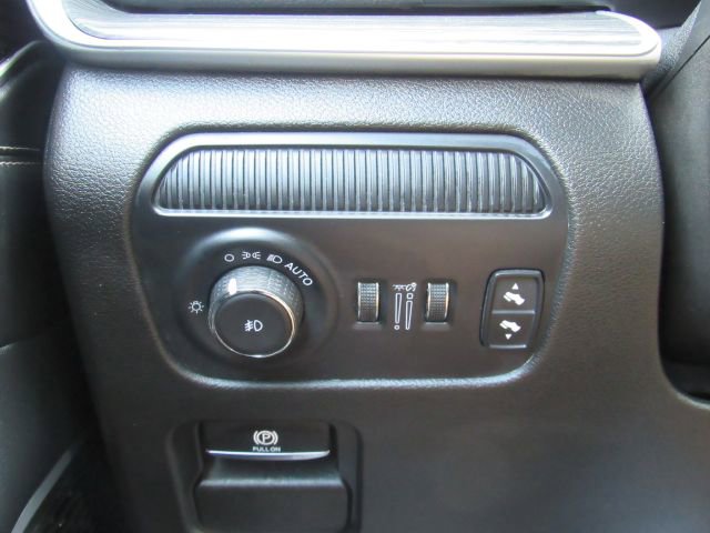 Used 2024 Jeep Wagoneer Series II w/ Flexible Seating Group image 42