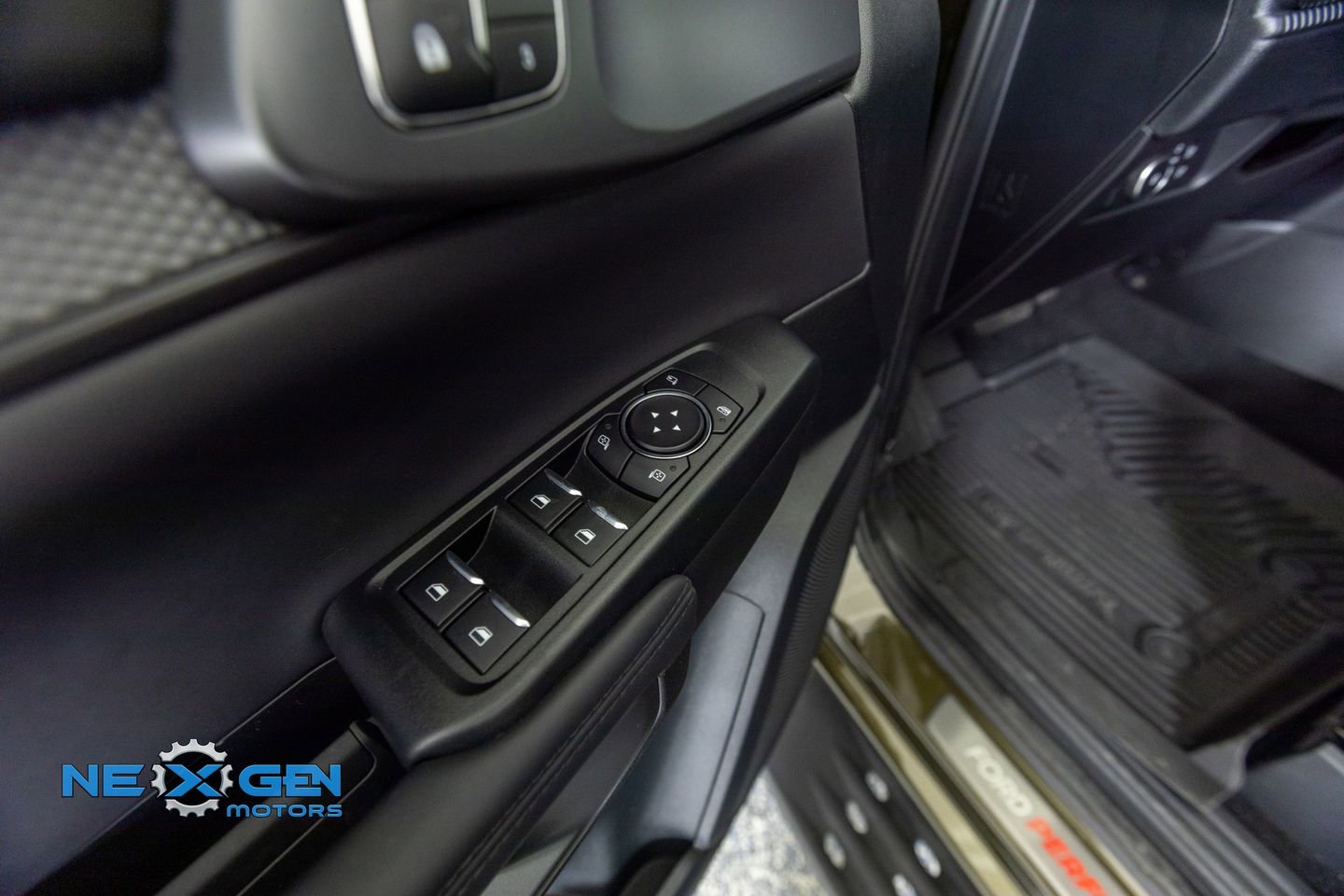 Used 2024 Ford Ranger Raptor AWD/4WD image 12