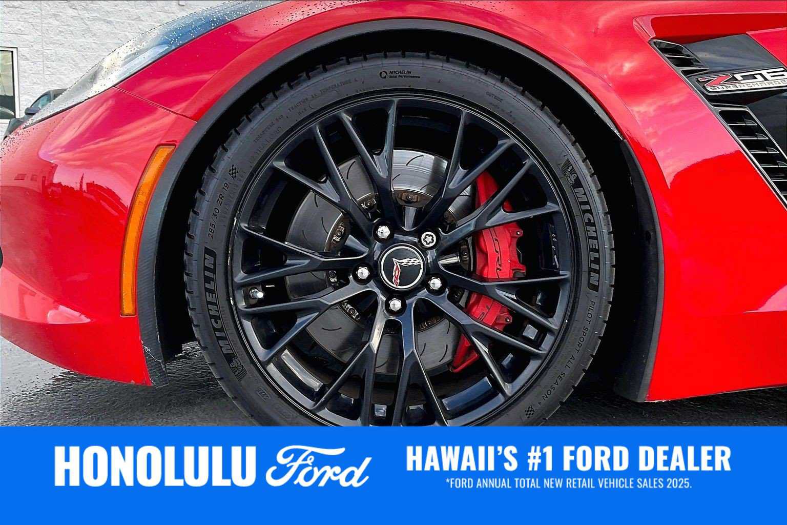 Used 2015 Chevrolet Corvette Z06 w/ 3LZ Preferred Equipment Group RWD image 8