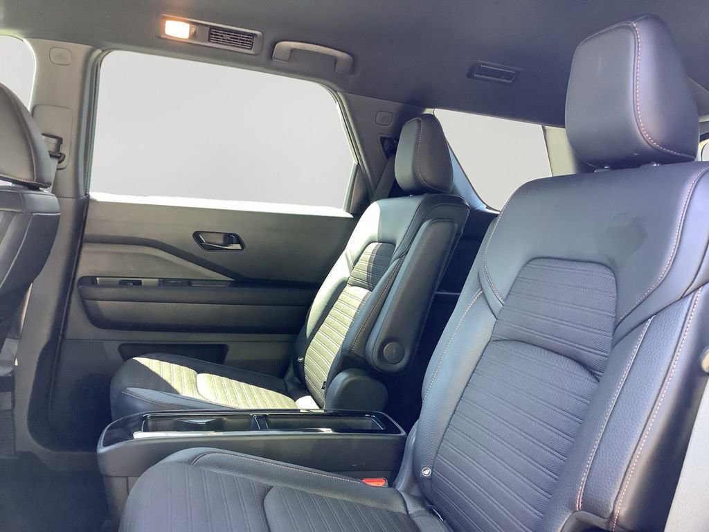 Used 2024 Nissan Pathfinder Rock Creek image 15