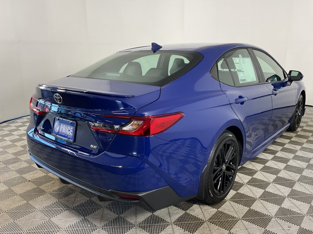 New 2026 Toyota Camry SE FWD image 8