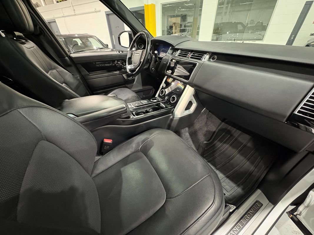 Used 2019 Land Rover Range Rover HSE image 45