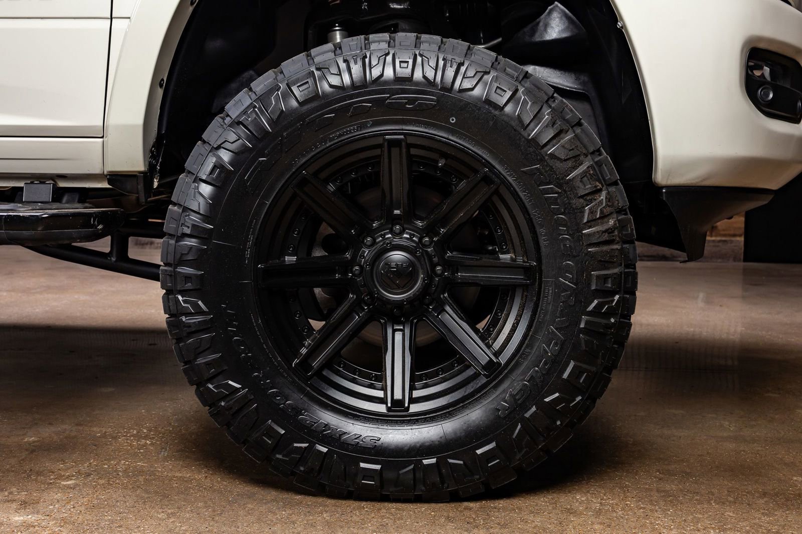 Used 2024 RAM 2500 Limited image 12