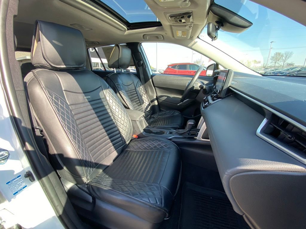 Used 2022 Toyota Corolla Cross LE w/ Moonroof Package image 27