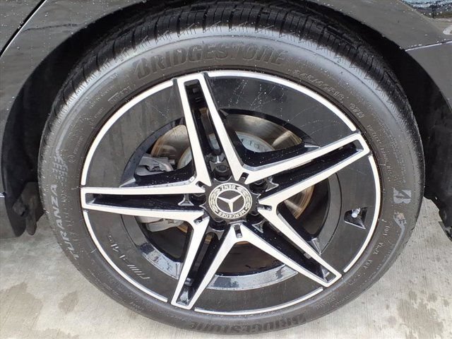 Used 2025 Mercedes-Benz C 300 4MATIC Sedan image 24