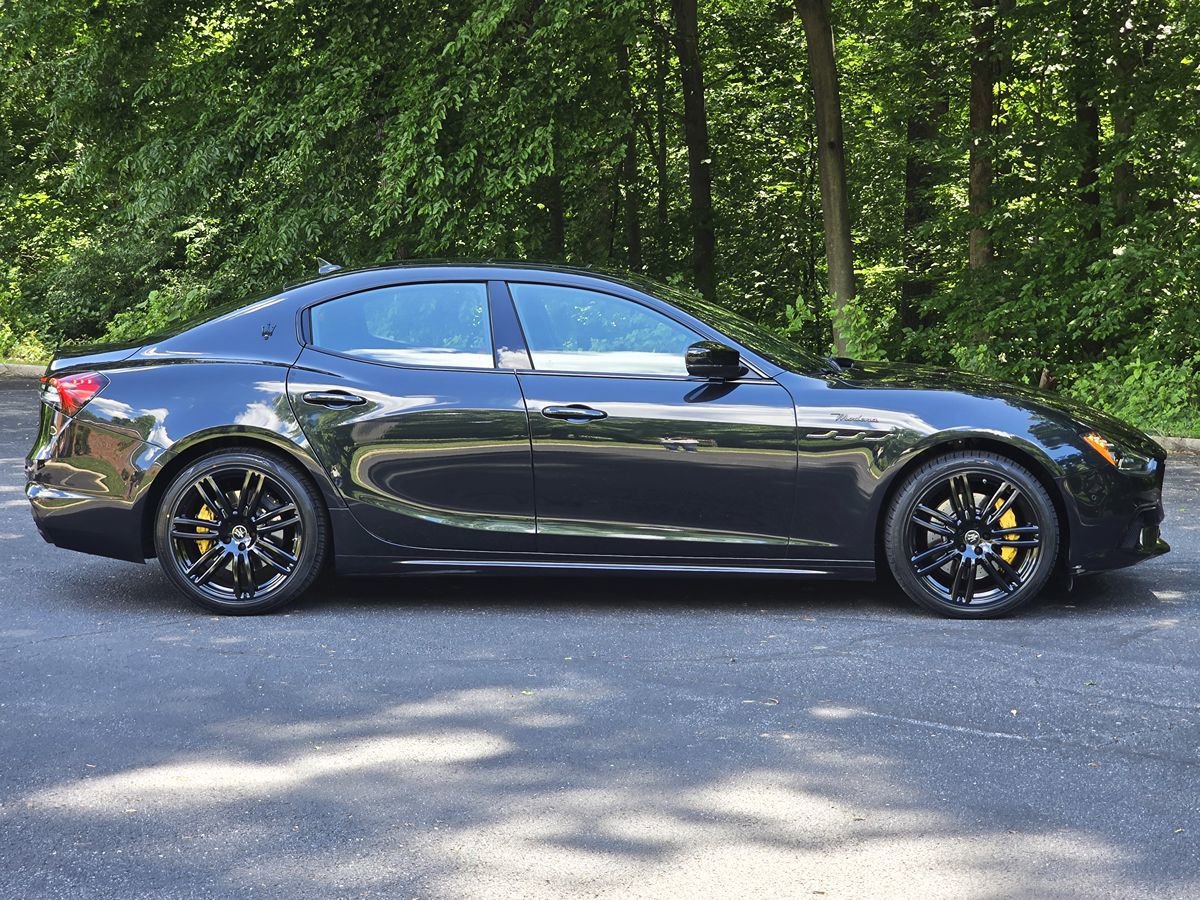 Used 2023 Maserati Ghibli Modena RWD image 7