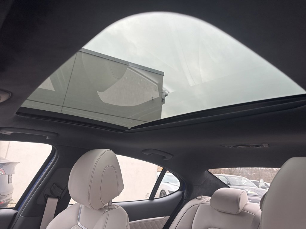 Used 2025 Genesis G70 3.3T Advanced w/ Sport Prestige Package image 10