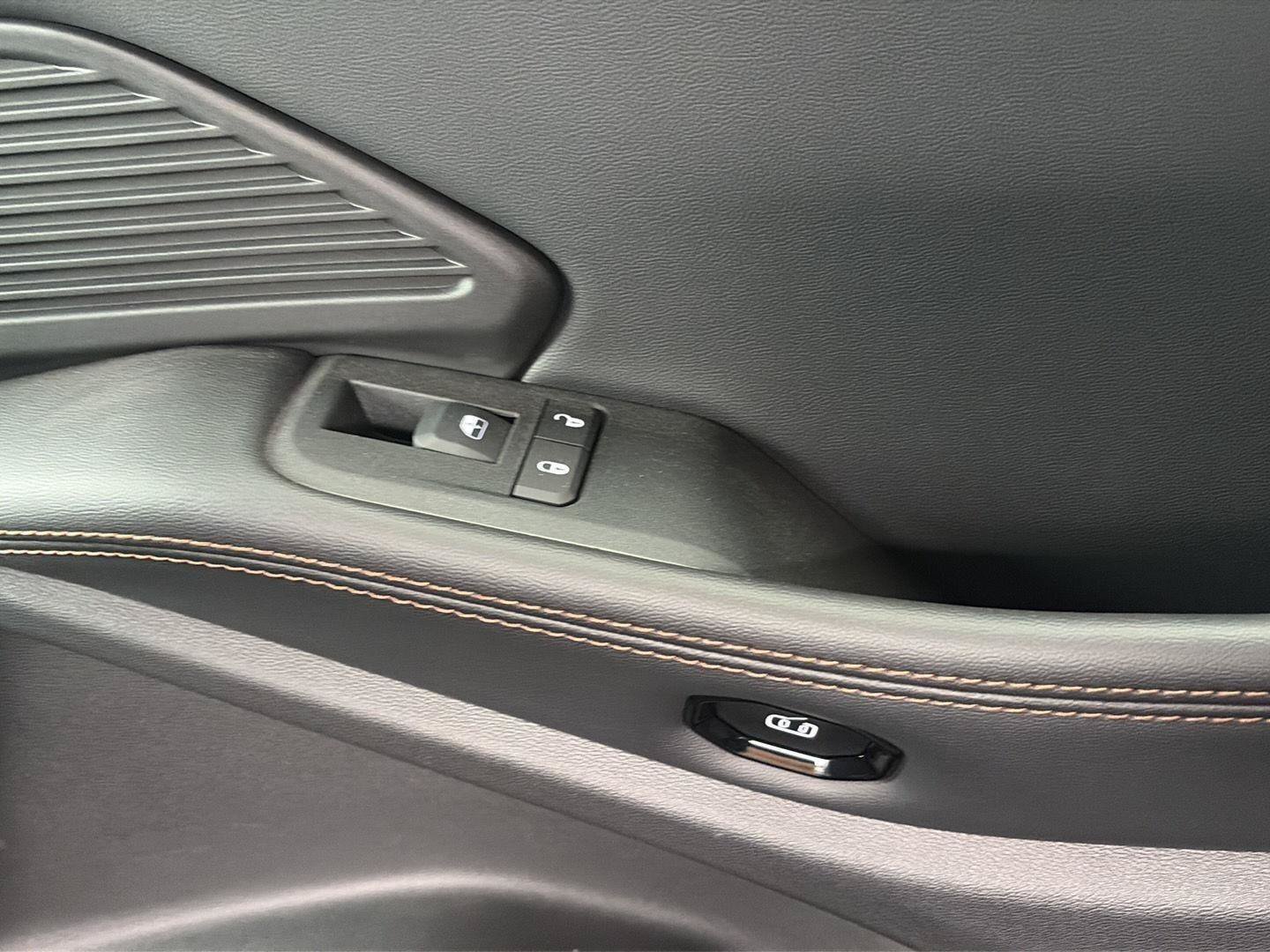 New 2026 Jeep Cherokee Limited AWD/4WD image 39