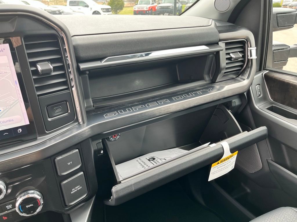 New 2026 Ford F250 Lariat w/ Black Appearance Package image 21